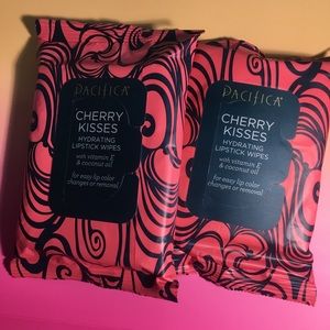 5 for 25 Pacifica Hydrating Lipstick Wipes 👄 💋
